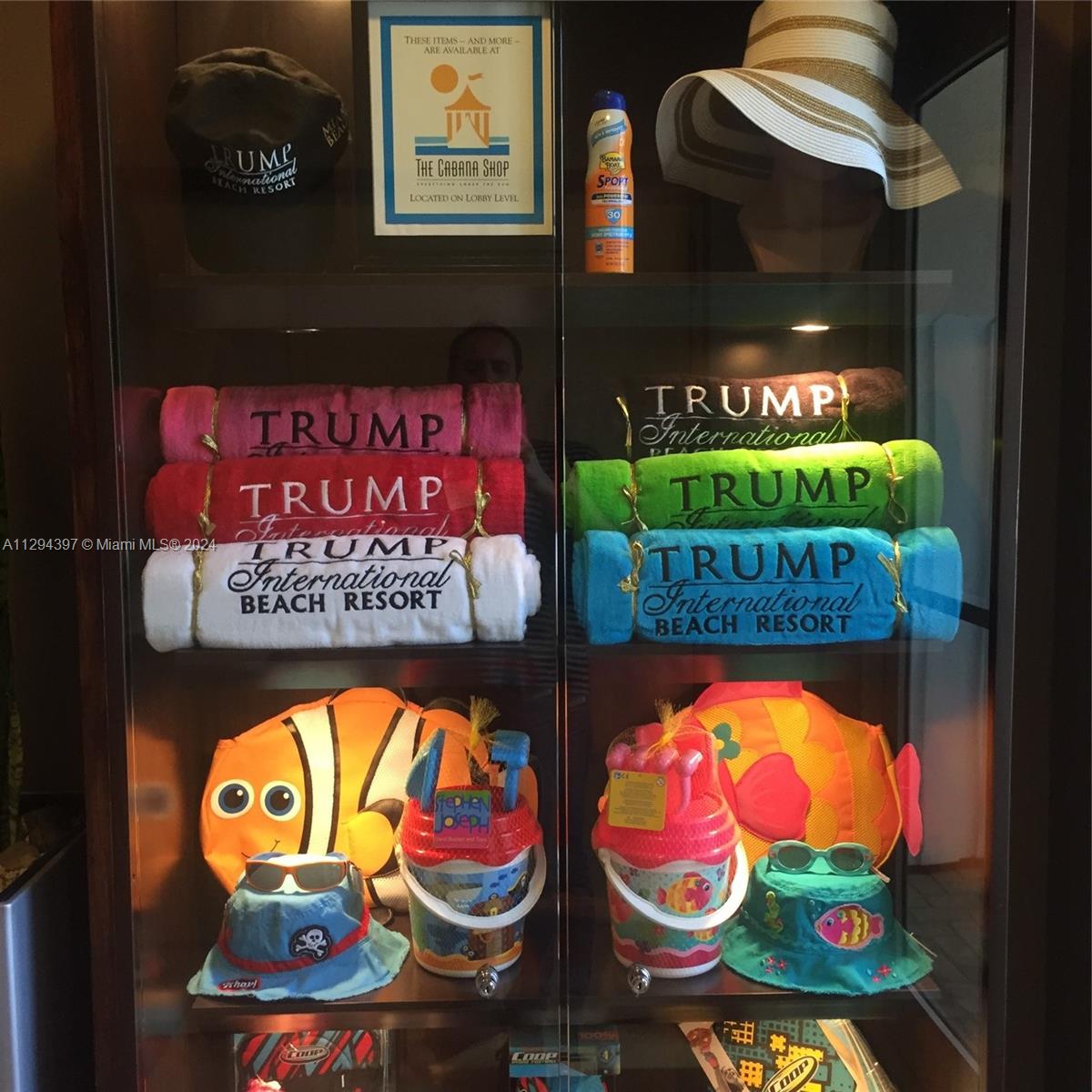 TRUMP INTERNATIONAL SONES - Residential