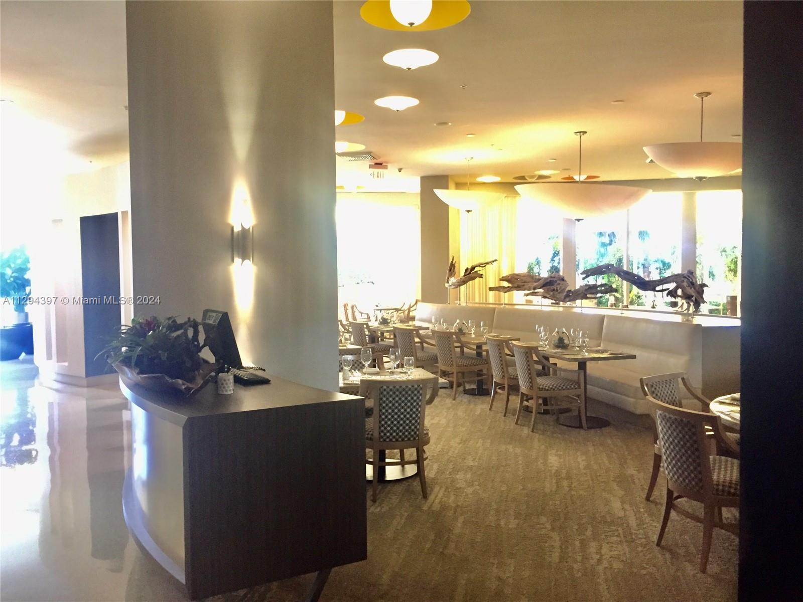 TRUMP INTERNATIONAL SONES - Residential