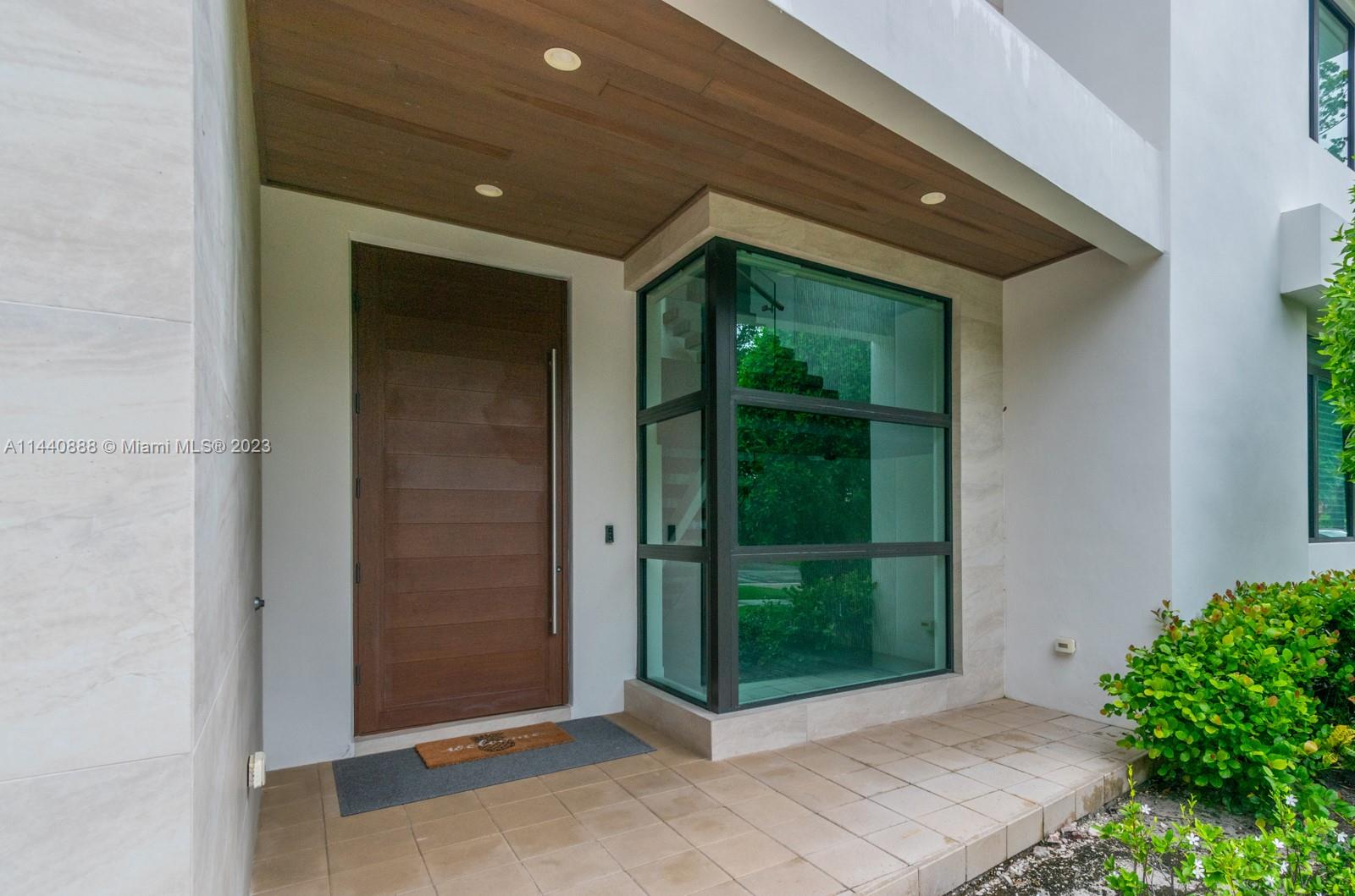 RIO VISTA C J HECTORS RES - Residential