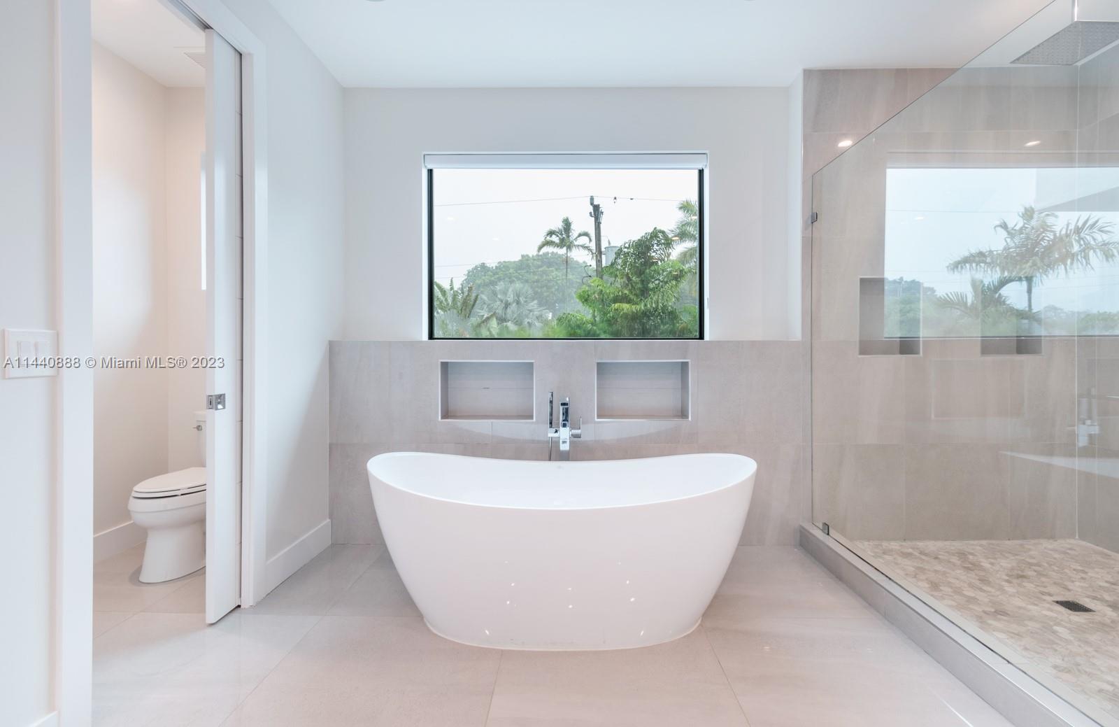 RIO VISTA C J HECTORS RES - Residential