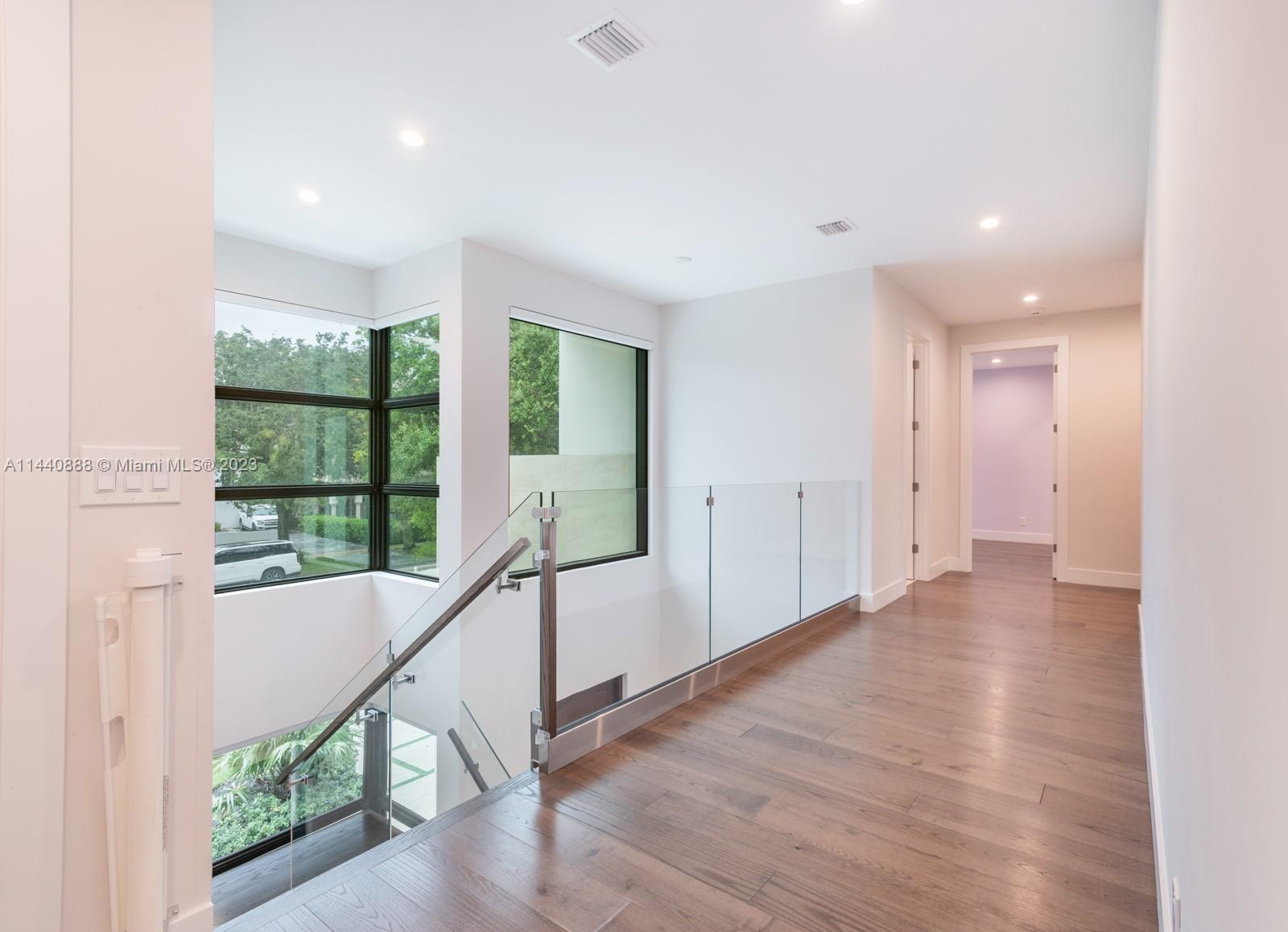 RIO VISTA C J HECTORS RES - Residential