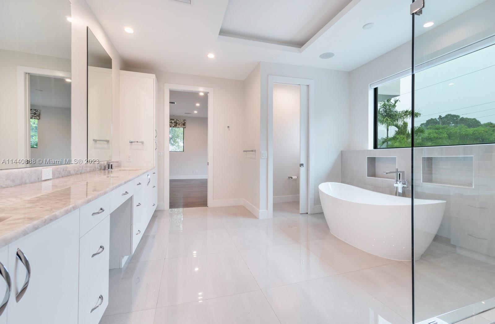 RIO VISTA C J HECTORS RES - Residential