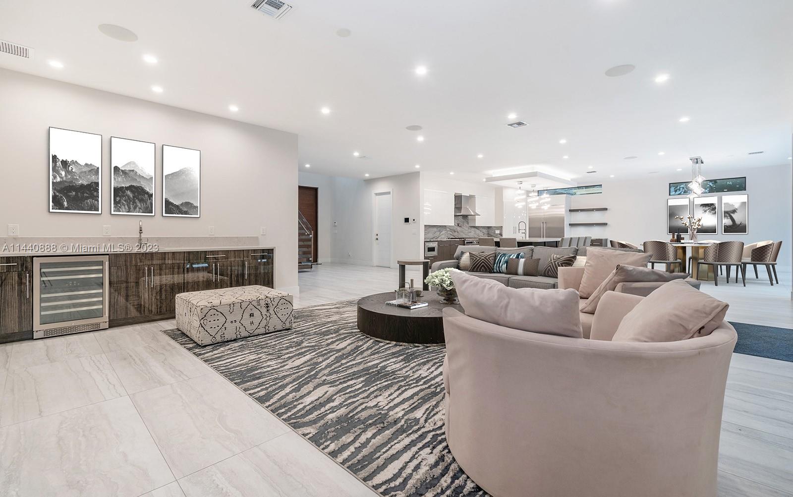 RIO VISTA C J HECTORS RES - Residential