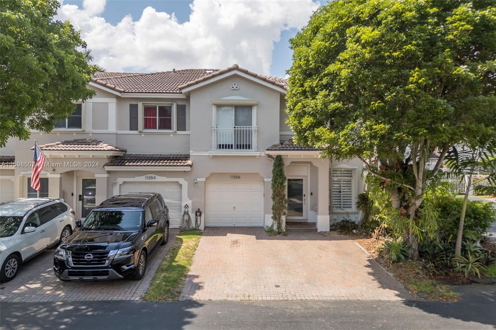 DORAL NORTHEAST TOWNHOMES - Residential