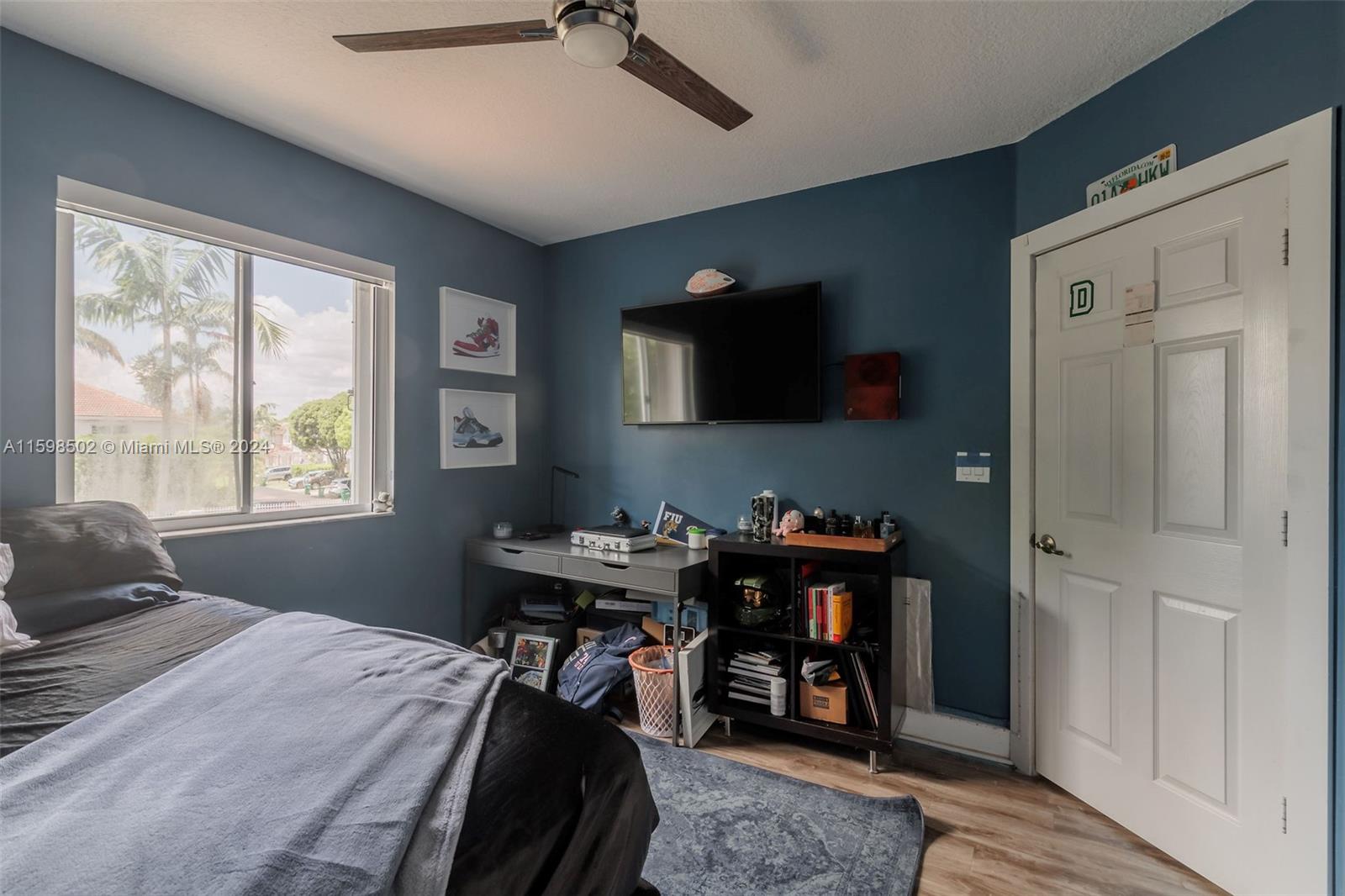 DORAL NORTHEAST TOWNHOMES - Residential