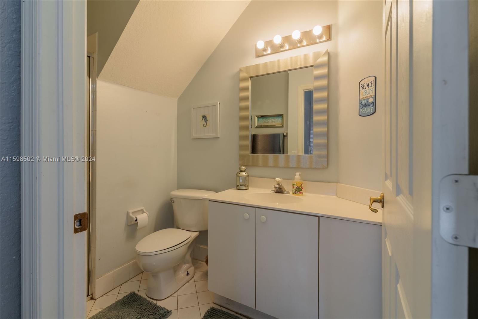 DORAL NORTHEAST TOWNHOMES - Residential
