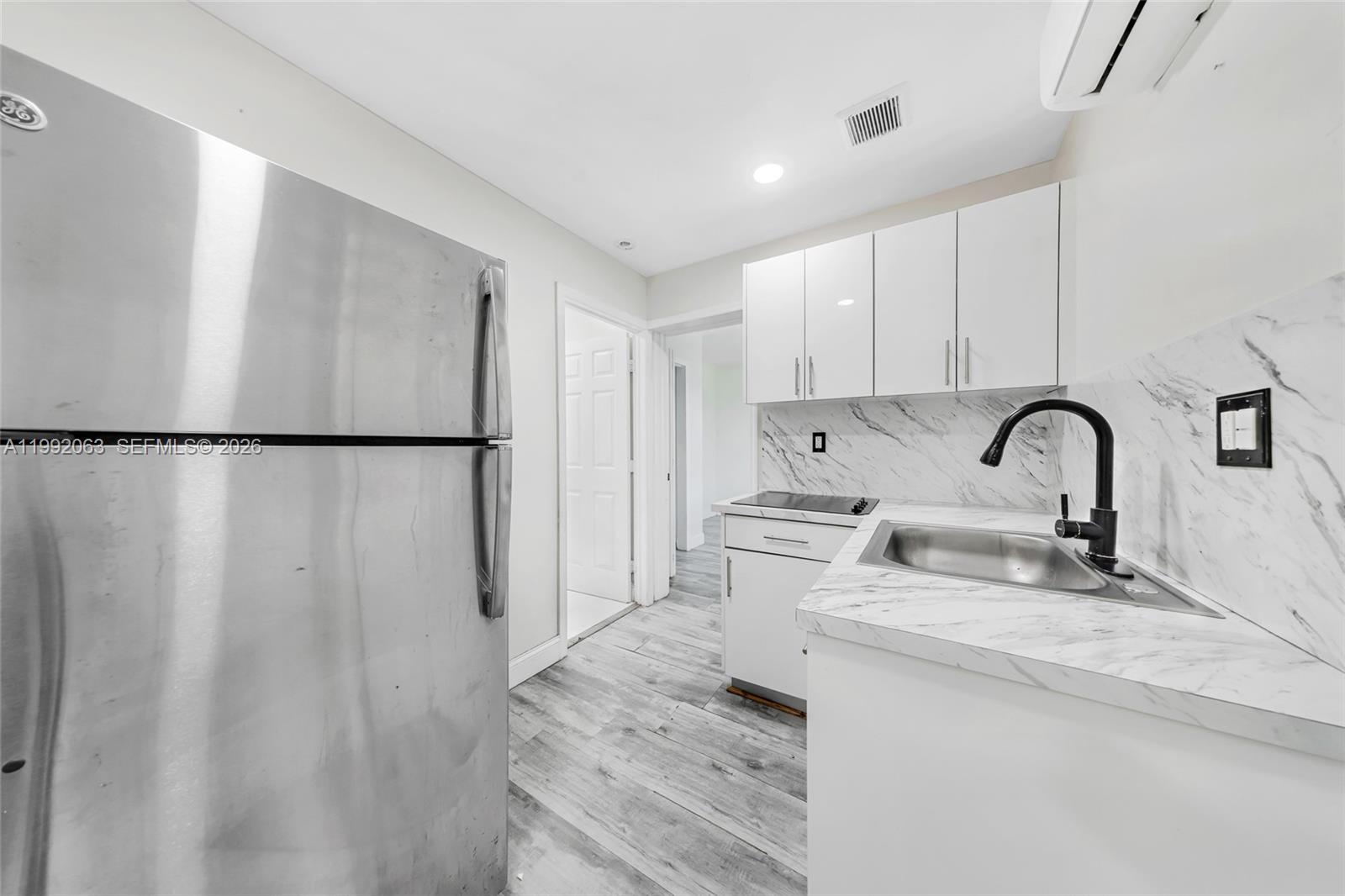 CUTLER RIDGE MANOR ESTATE - Residential