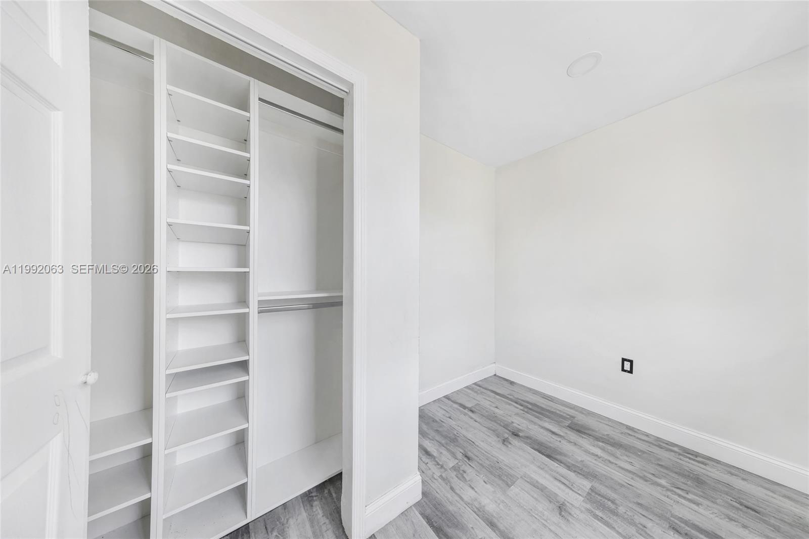 CUTLER RIDGE MANOR ESTATE - Residential