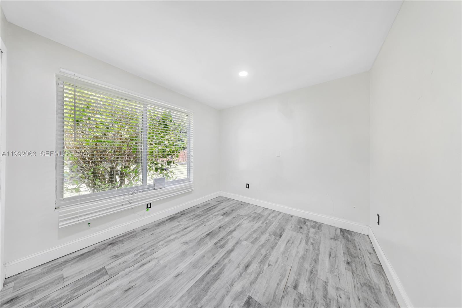 CUTLER RIDGE MANOR ESTATE - Residential