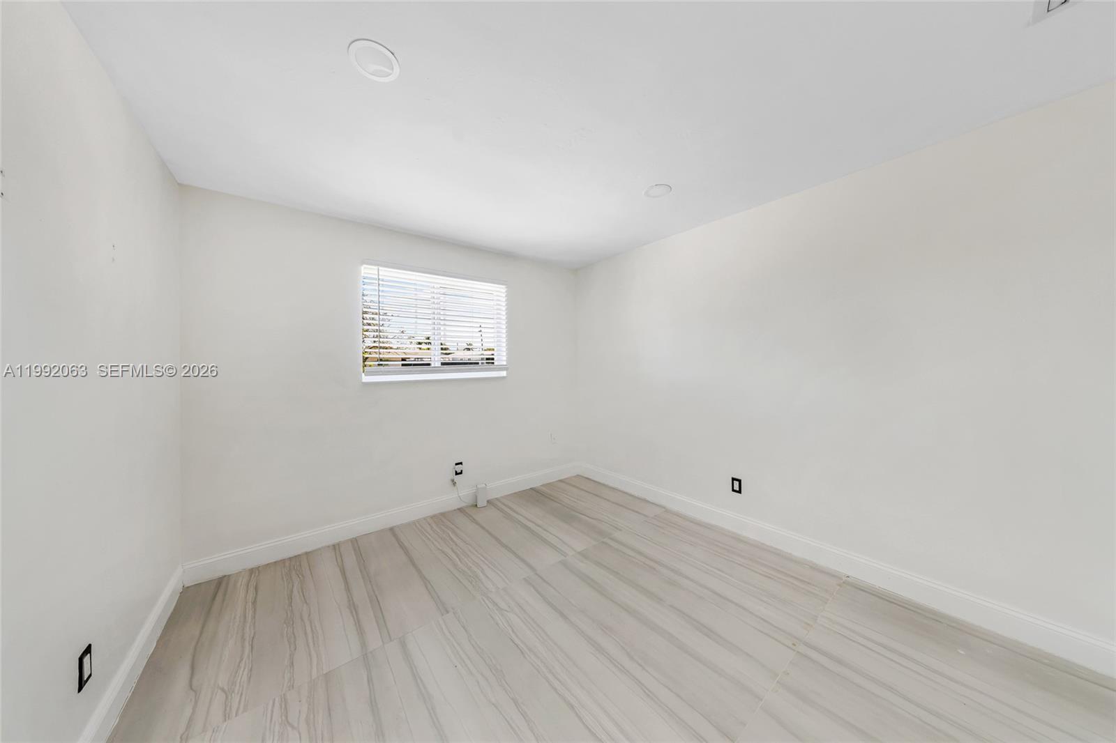 CUTLER RIDGE MANOR ESTATE - Residential