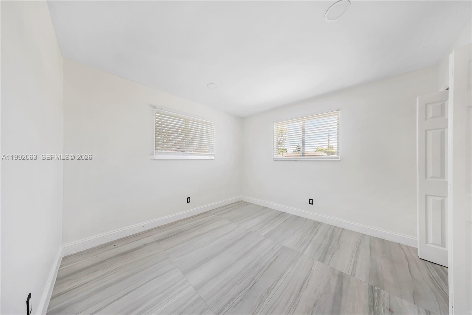 CUTLER RIDGE MANOR ESTATE - Residential