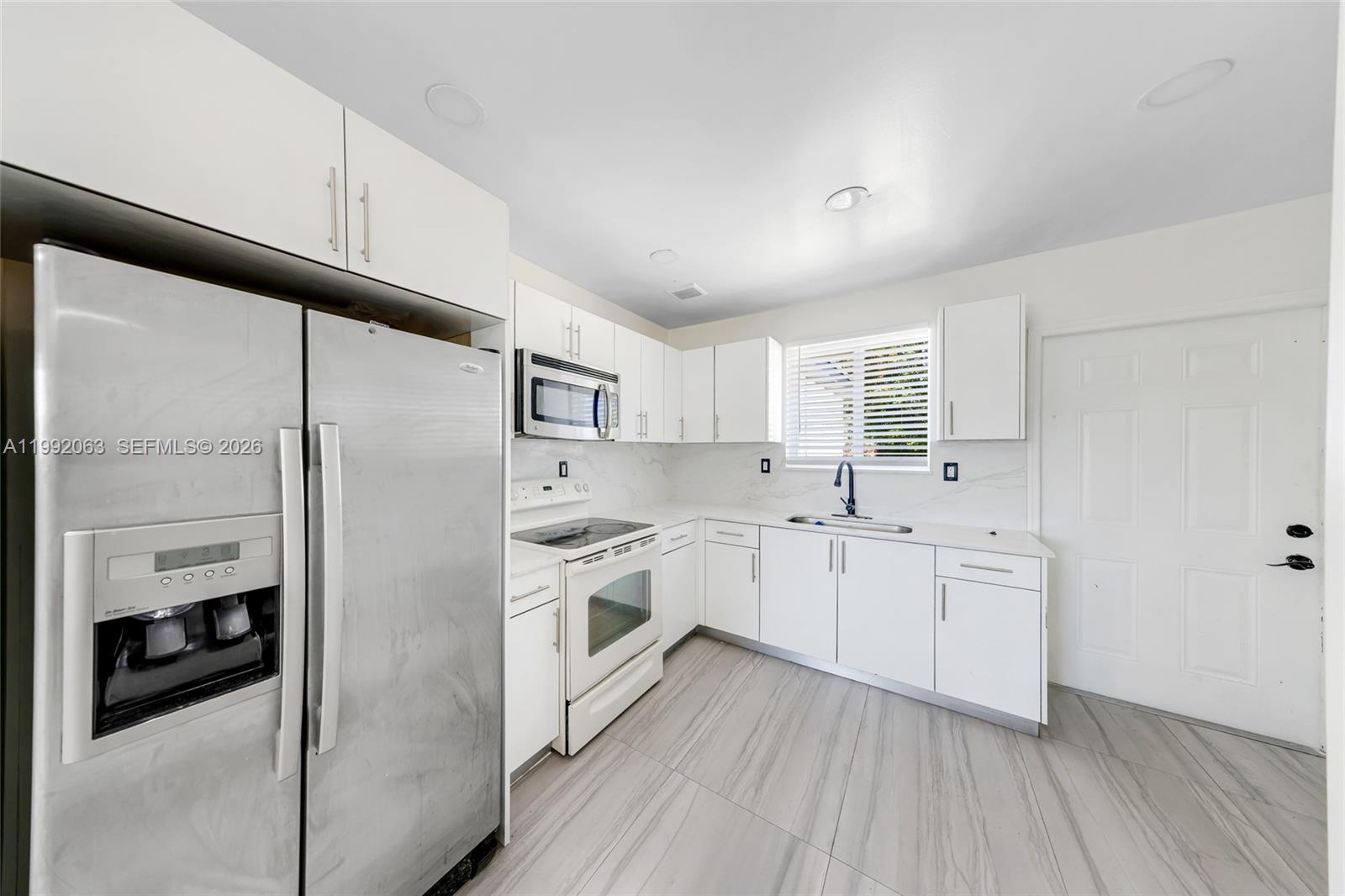 CUTLER RIDGE MANOR ESTATE - Residential