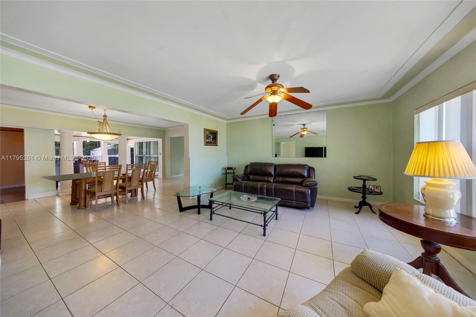 640 N Shore Dr