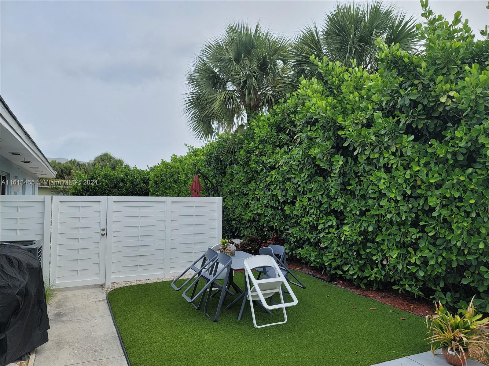 PALM BEACH SHORES - Residential Lease