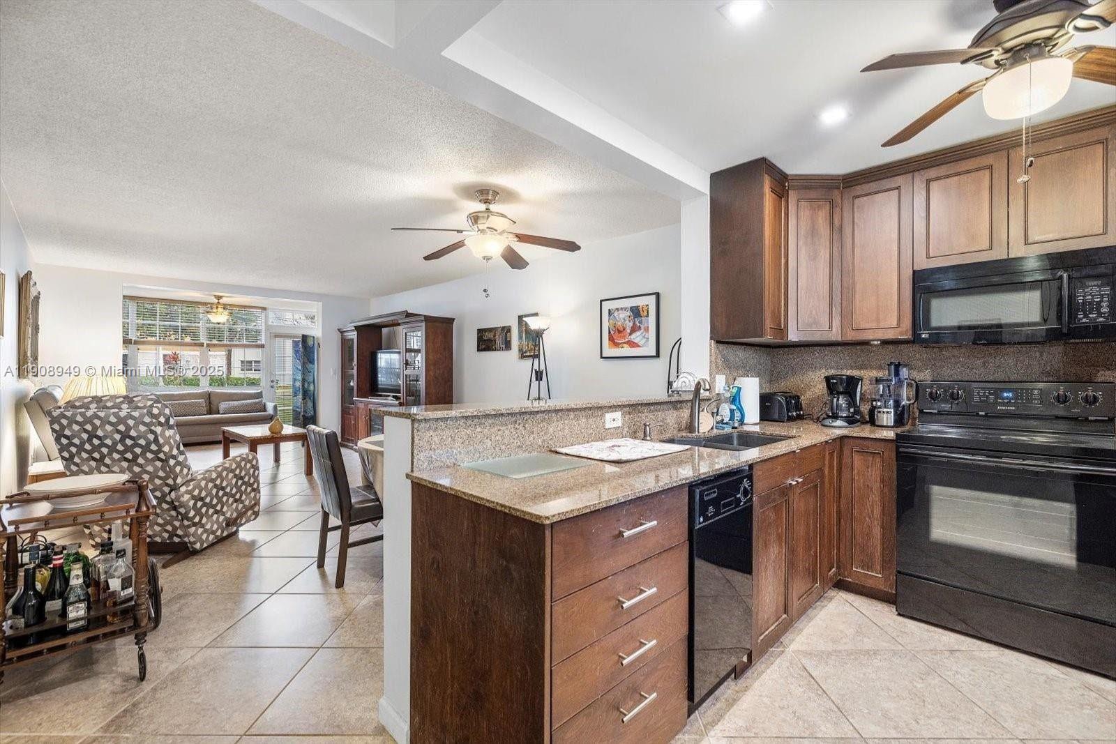 MEADOWBROOK TOWERS CONDO - Residential Lease