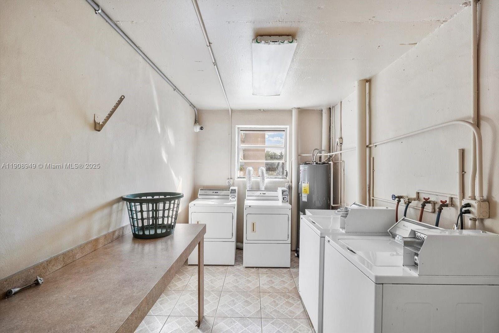 MEADOWBROOK TOWERS CONDO - Residential Lease