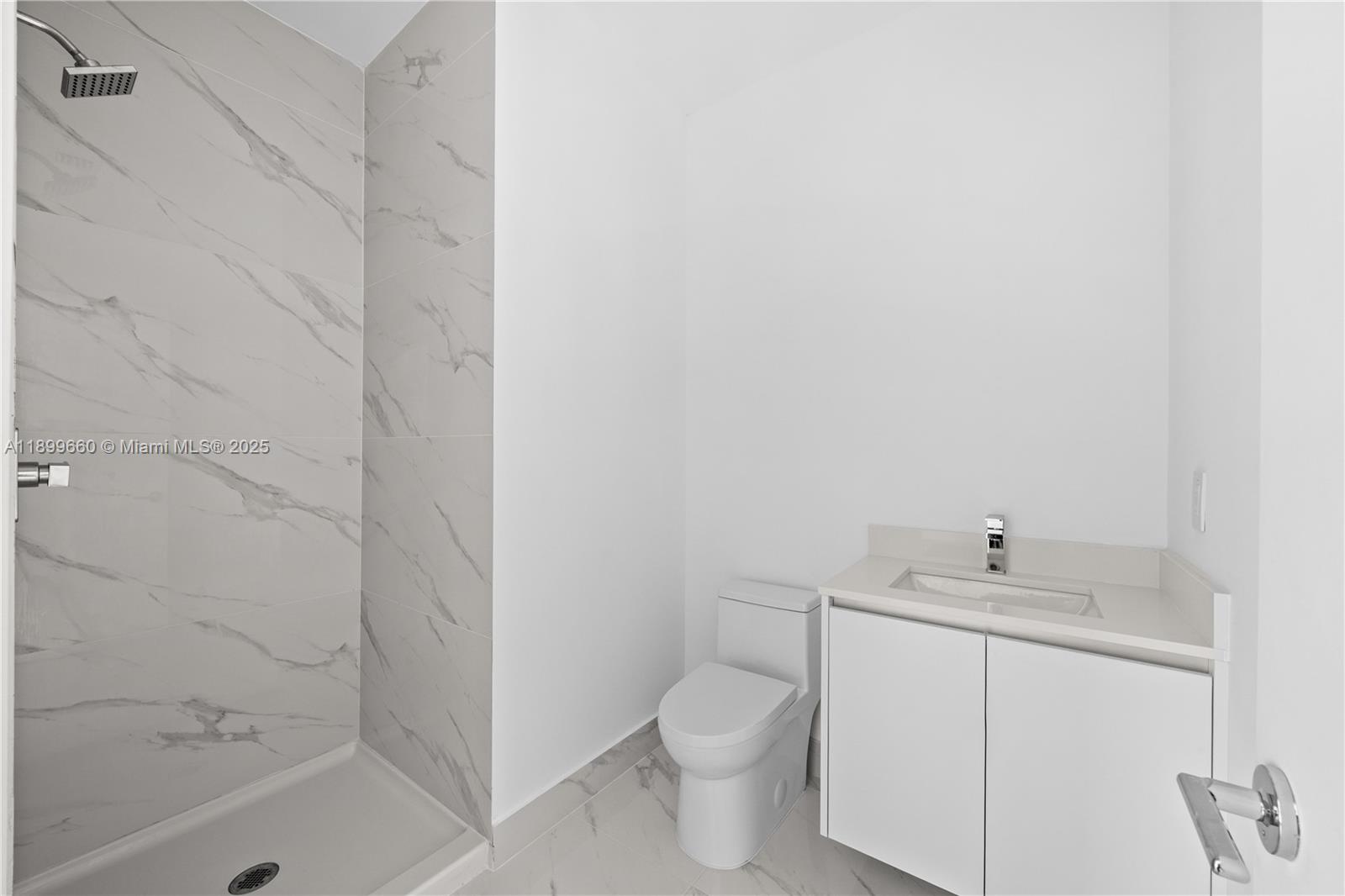 700 NE 24th Street PH-5701