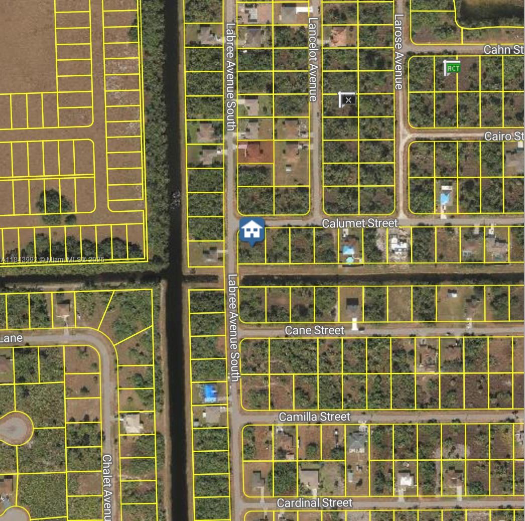 Prime Corner Lot – 12,000 Sq Ft – Build Your Dream in Lehigh Acres! NO HOA
Welcome to 714 Calumet St E, a rare opportunity to own a spacious 12,000 sq ft corner lot in the fast-growing community of Lehigh Acres, Florida.This vacant residential lot offers the perfect blank canvas for your custom-built home, investment property, or future development plans.Located on a quiet street w/ easy access to major roads, shopping,schools, and parks,this oversized corner lot provides flexibility and visibility that few properties can match.With ample space for a larger home,pool, or extra garage/workshop, possibilities are endless.
Whether you're a builder,investor,or future homeowner,this property is a smart buy in one of Southwest Florida’s most desirable up-and-coming areas.