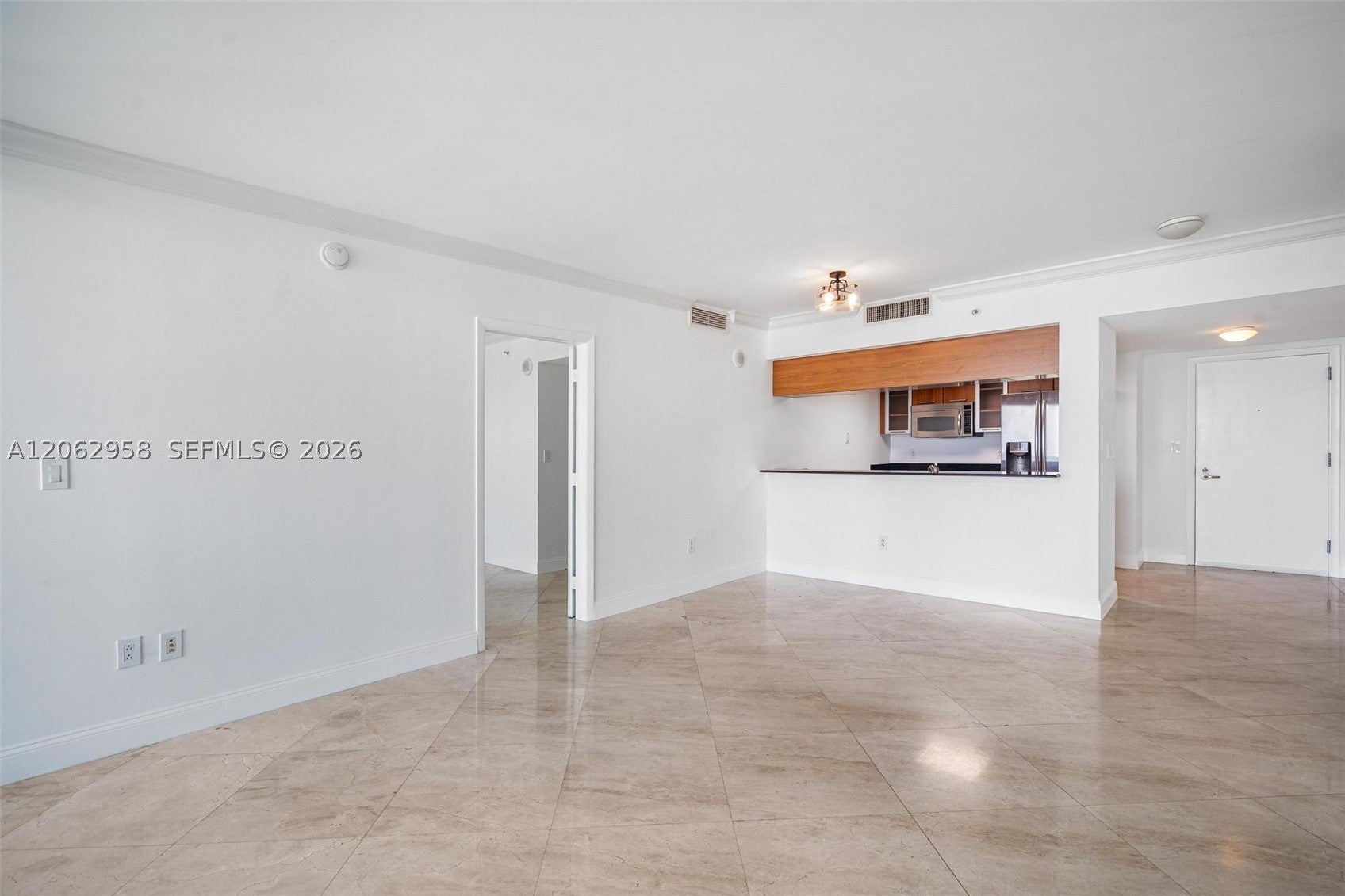 1800 N Bayshore Dr 2410