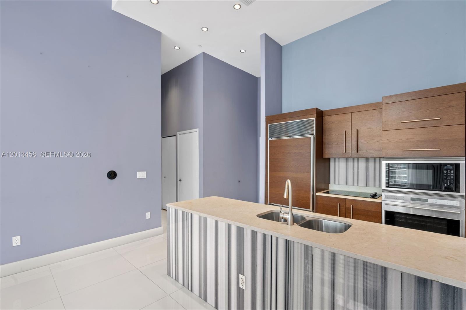 475 Brickell Ave 2812