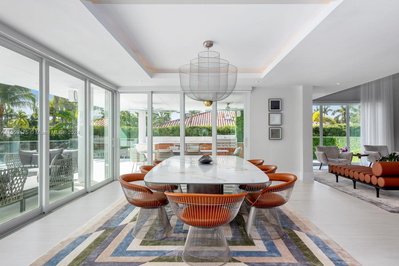 SUNRISE HARBOUR REV PL - Residential