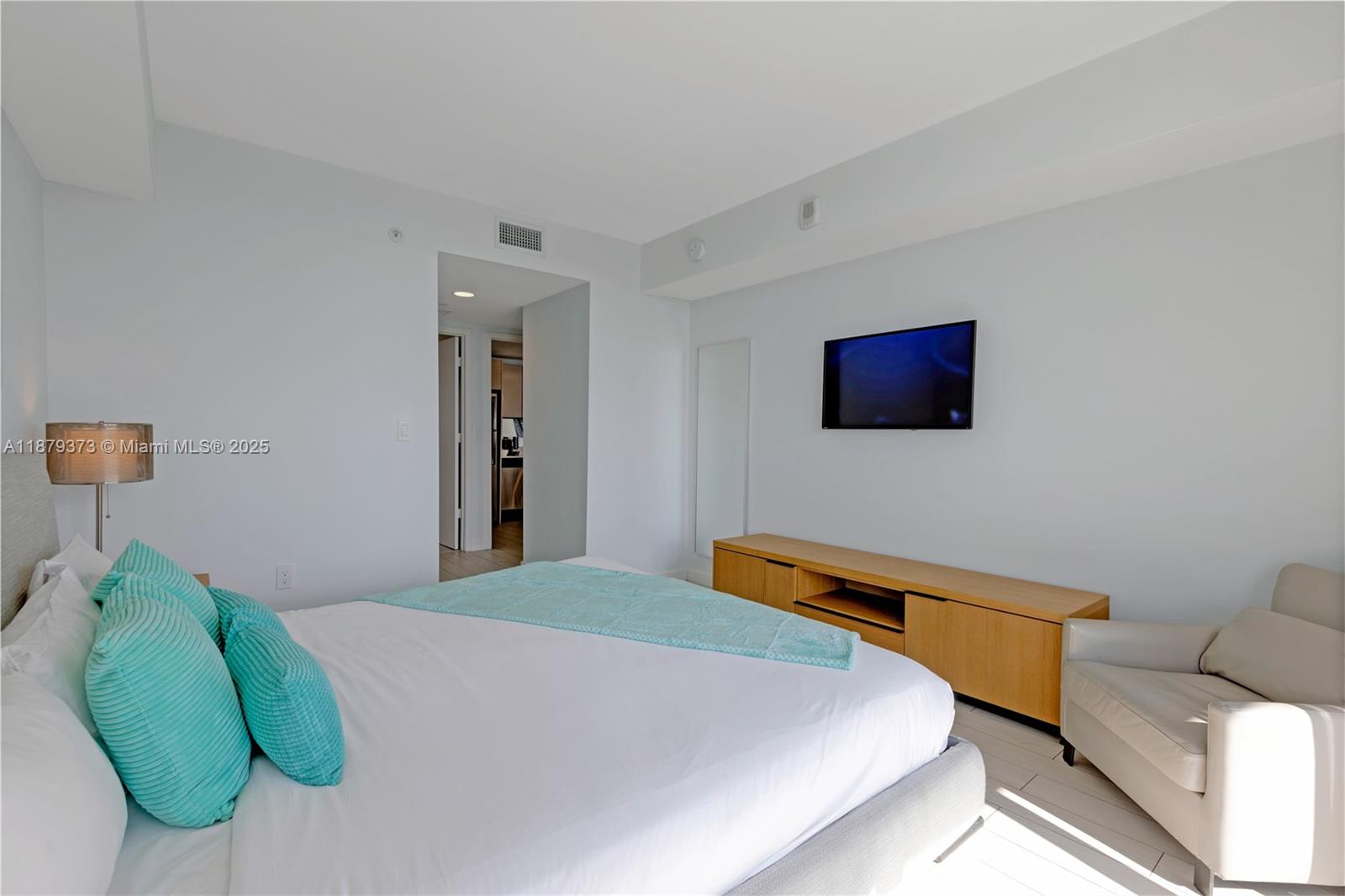 BEACHWALK CONDOMINIUM - Residential