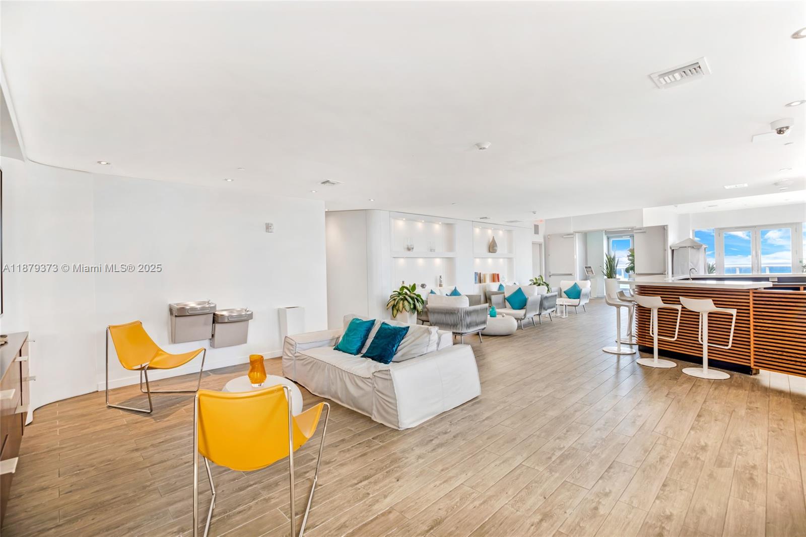 BEACHWALK CONDOMINIUM - Residential