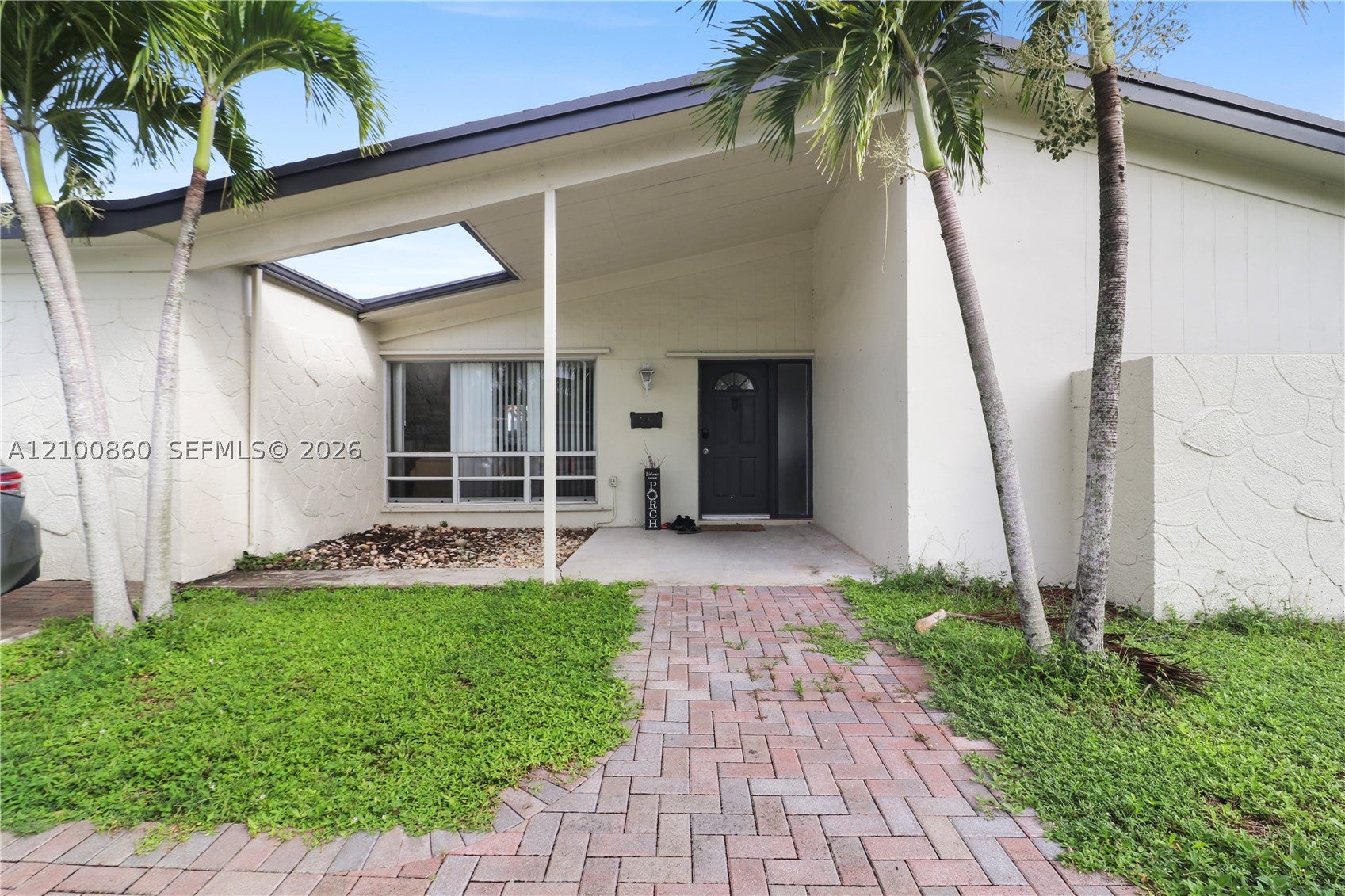 6765 Ixora Dr