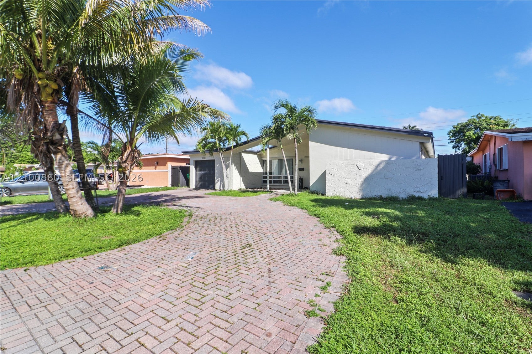 6765 Ixora Dr