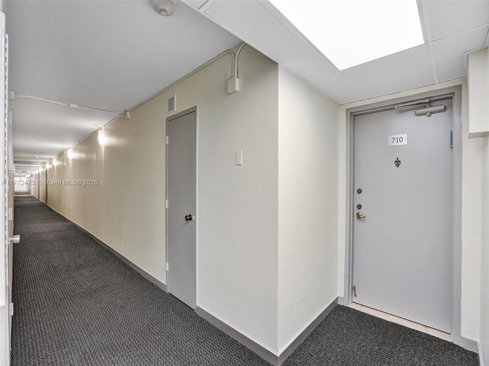 ASHLEIGH HOUSE CONDO - Residential Lease