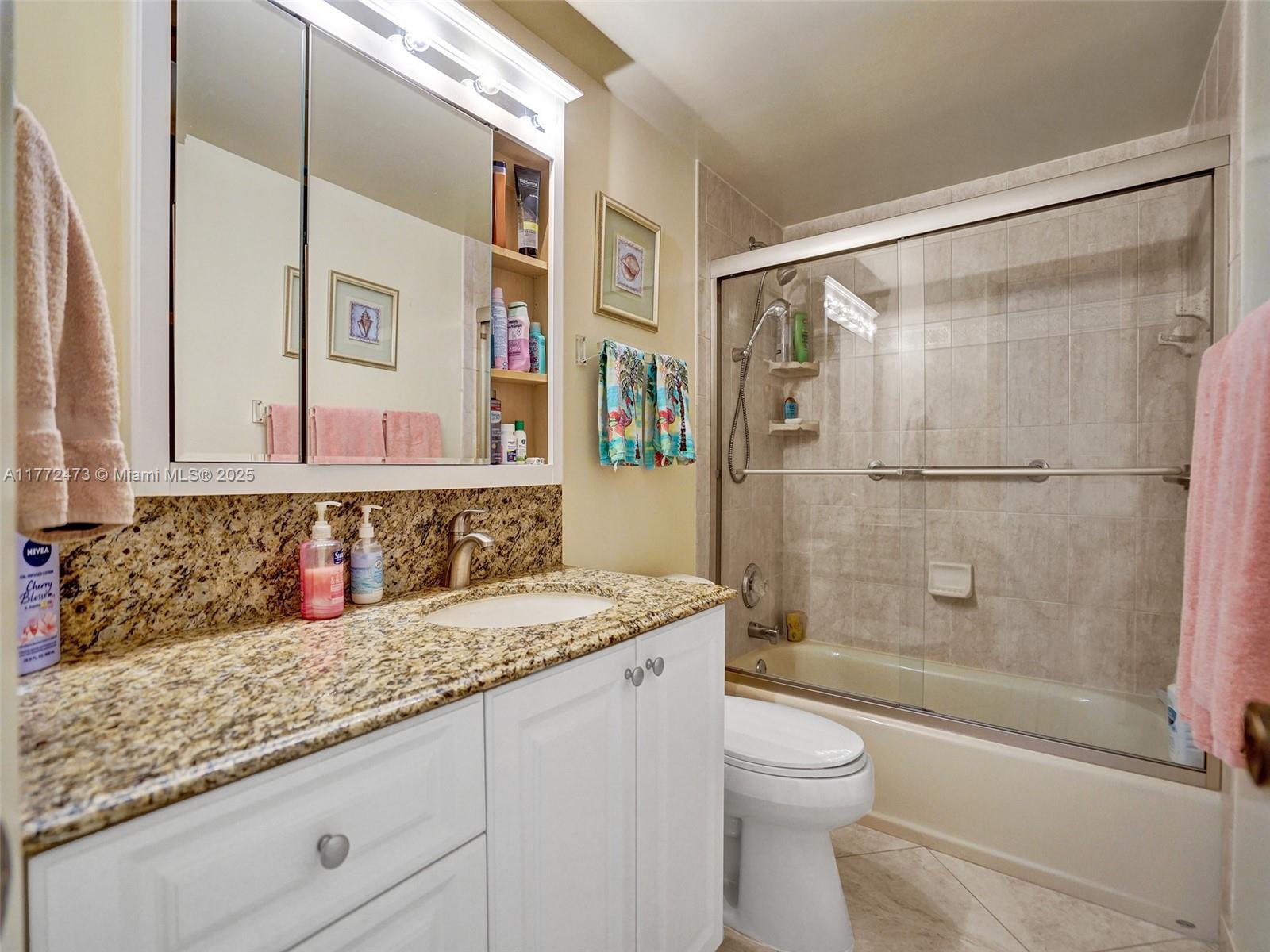 ASHLEIGH HOUSE CONDO - Residential Lease