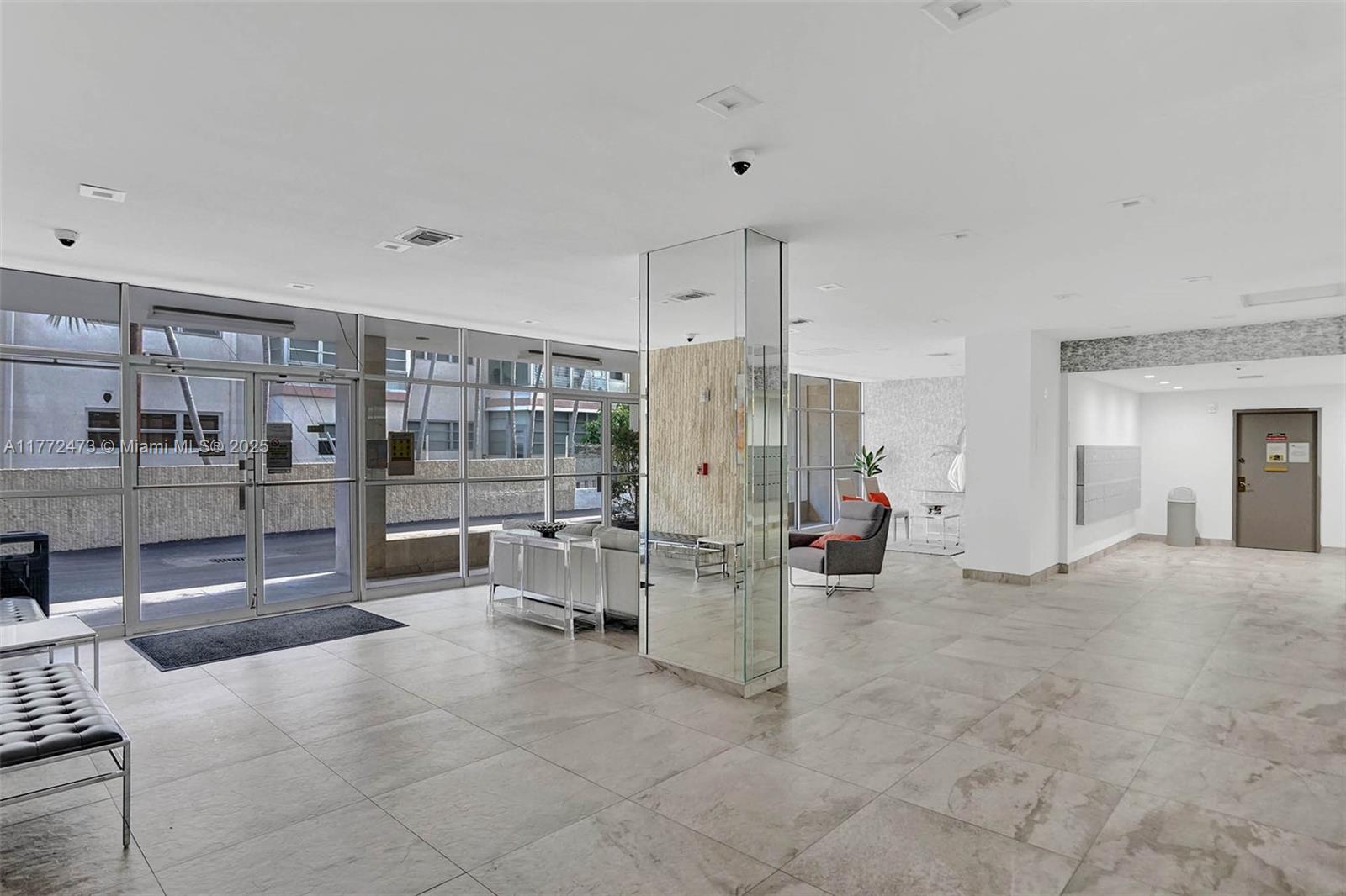 ASHLEIGH HOUSE CONDO - Residential Lease