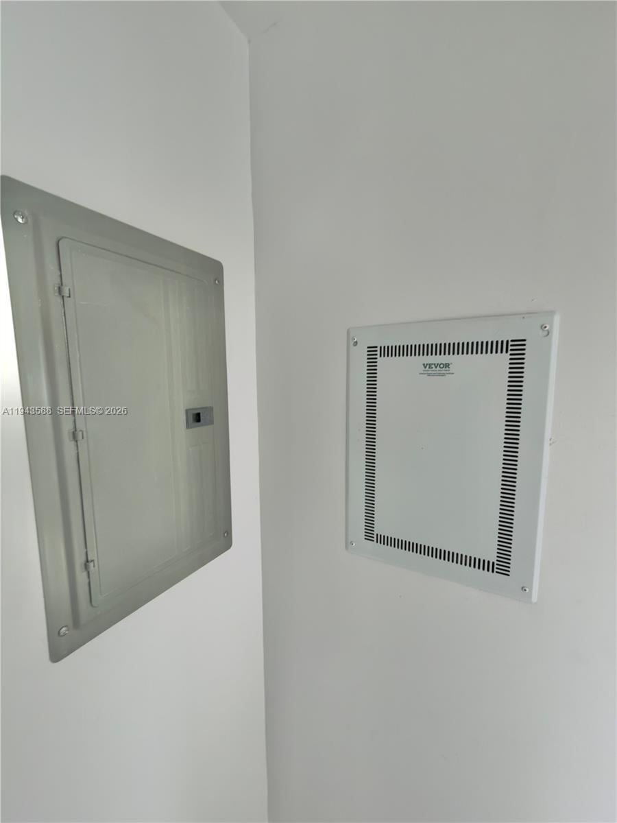 PLEASANT VILLAGE - Residential Lease