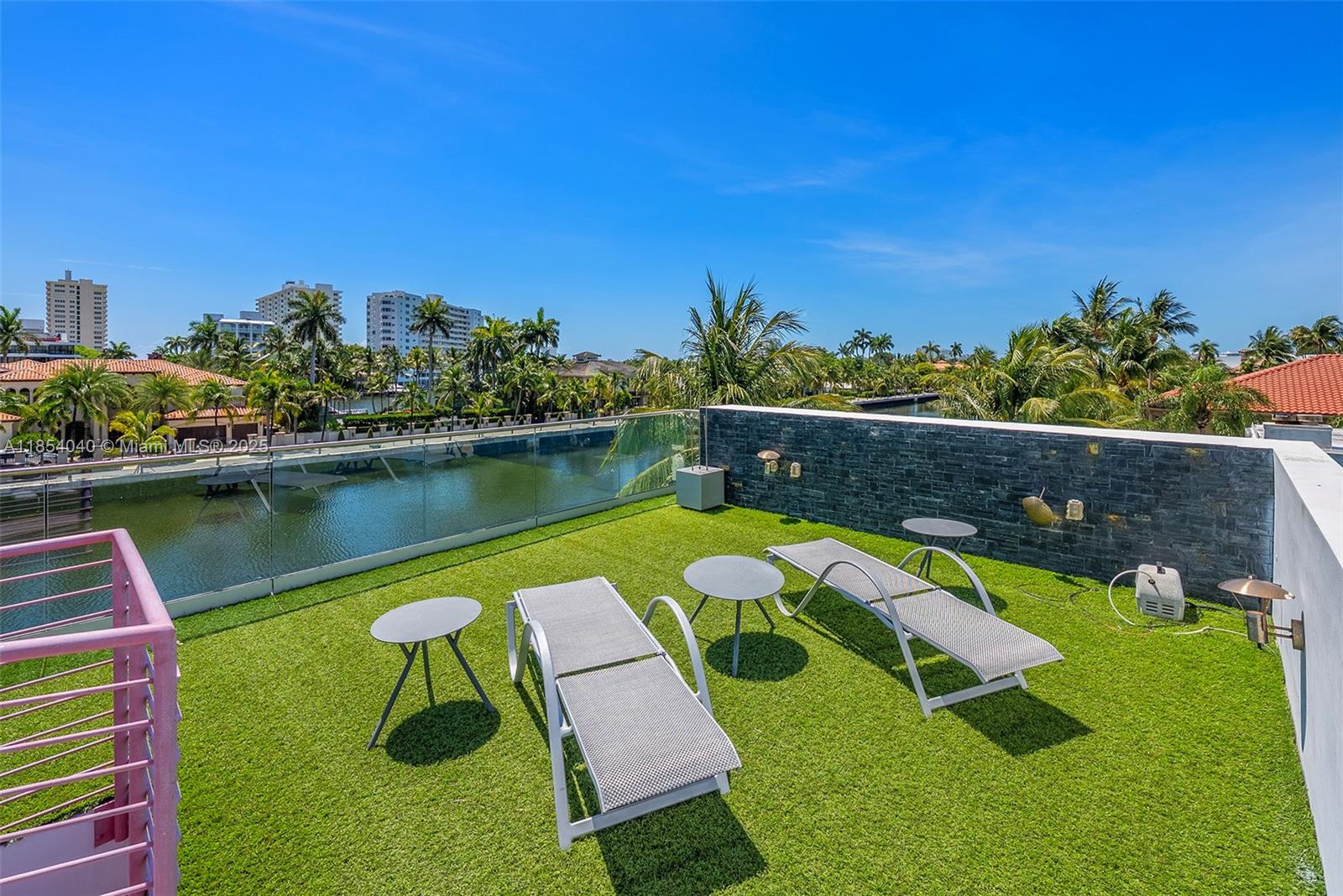STILWELL ISLES - Residential