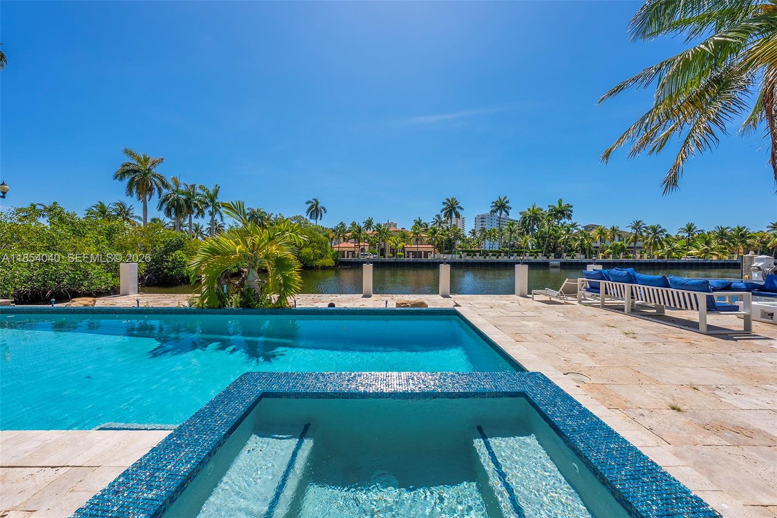 STILWELL ISLES - Residential