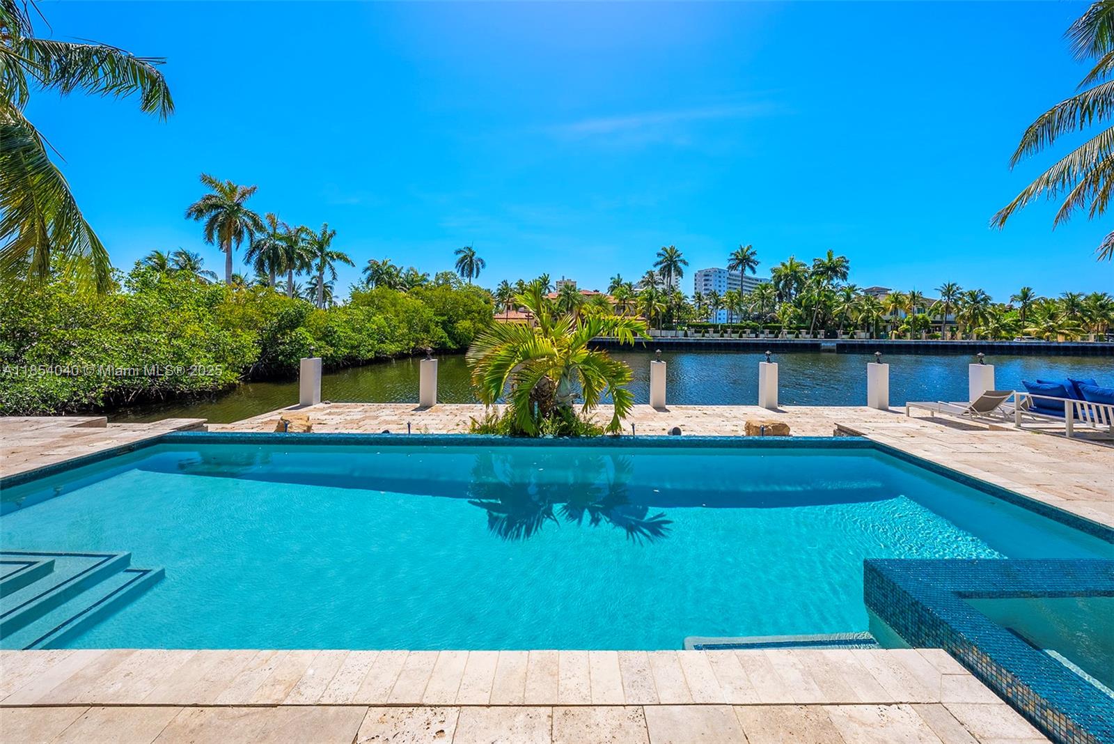 STILWELL ISLES - Residential