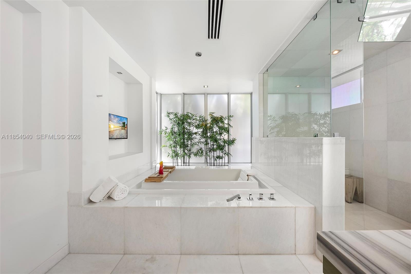 STILWELL ISLES - Residential