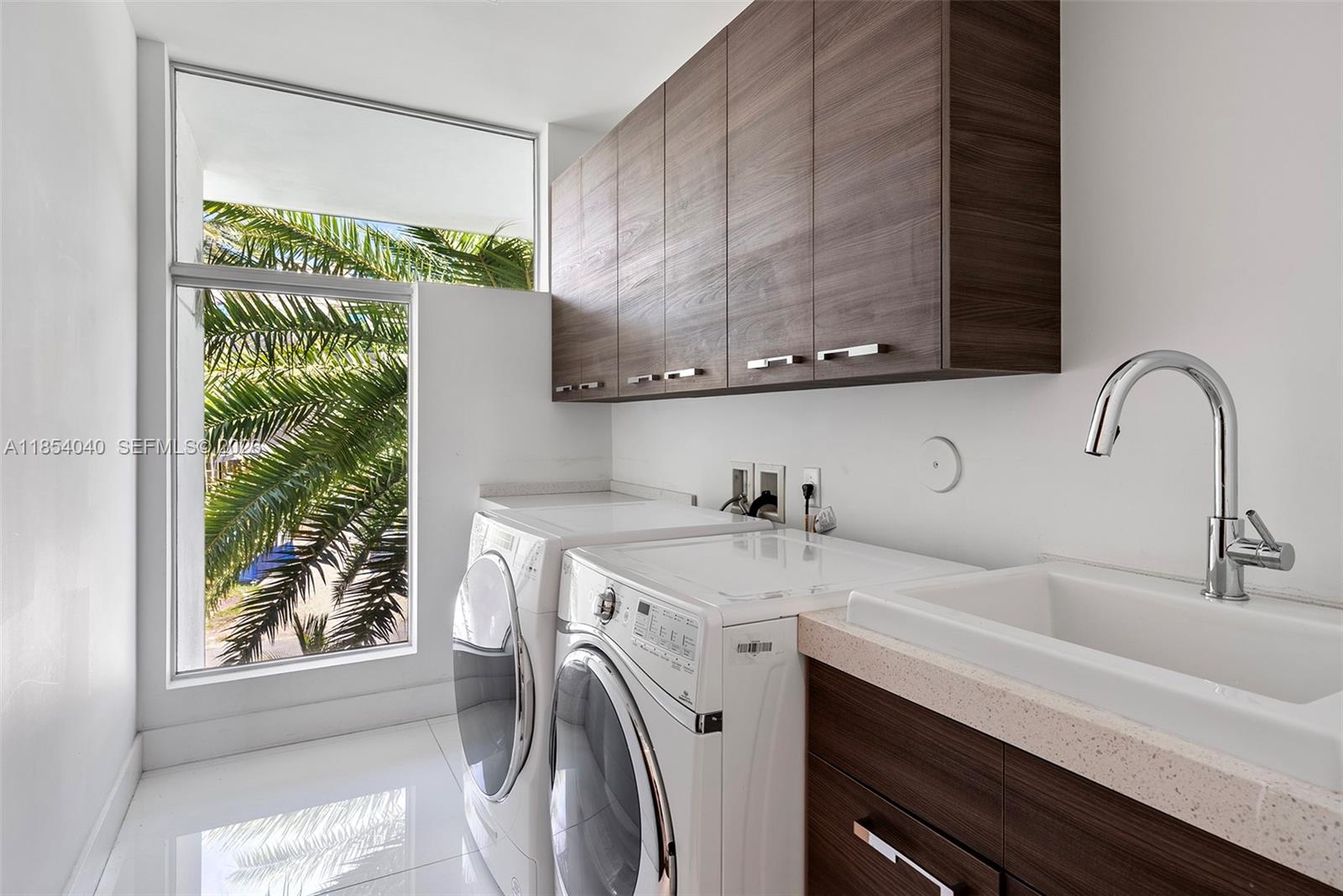 STILWELL ISLES - Residential