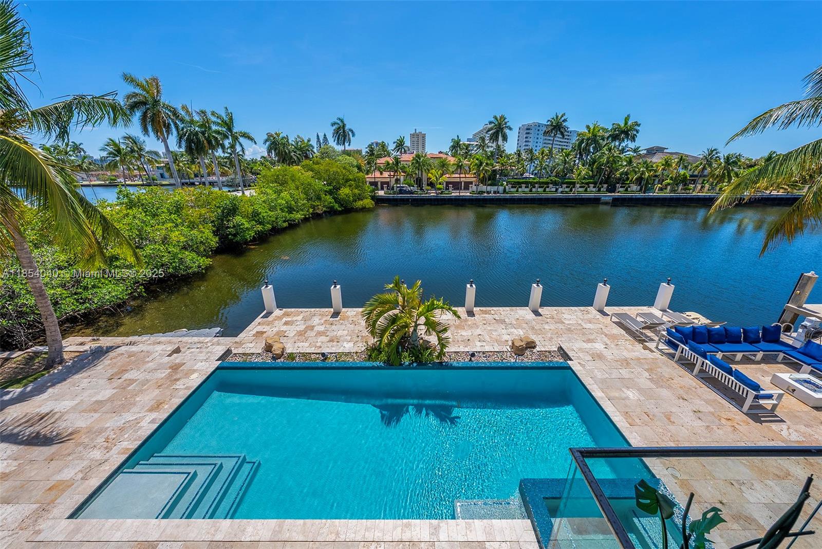 STILWELL ISLES - Residential