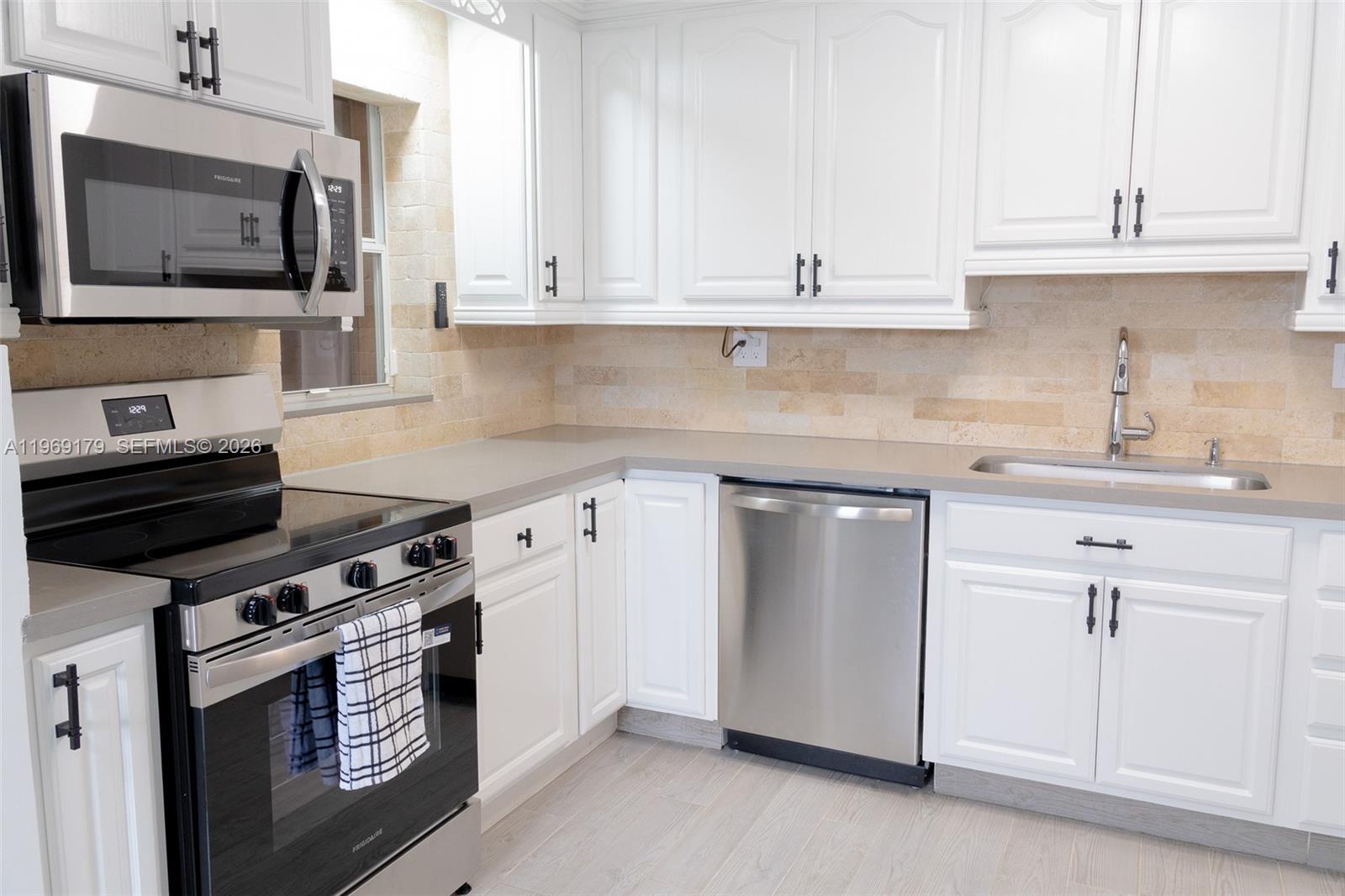 NORTH ANDREWS TERRACE SEC - Residential