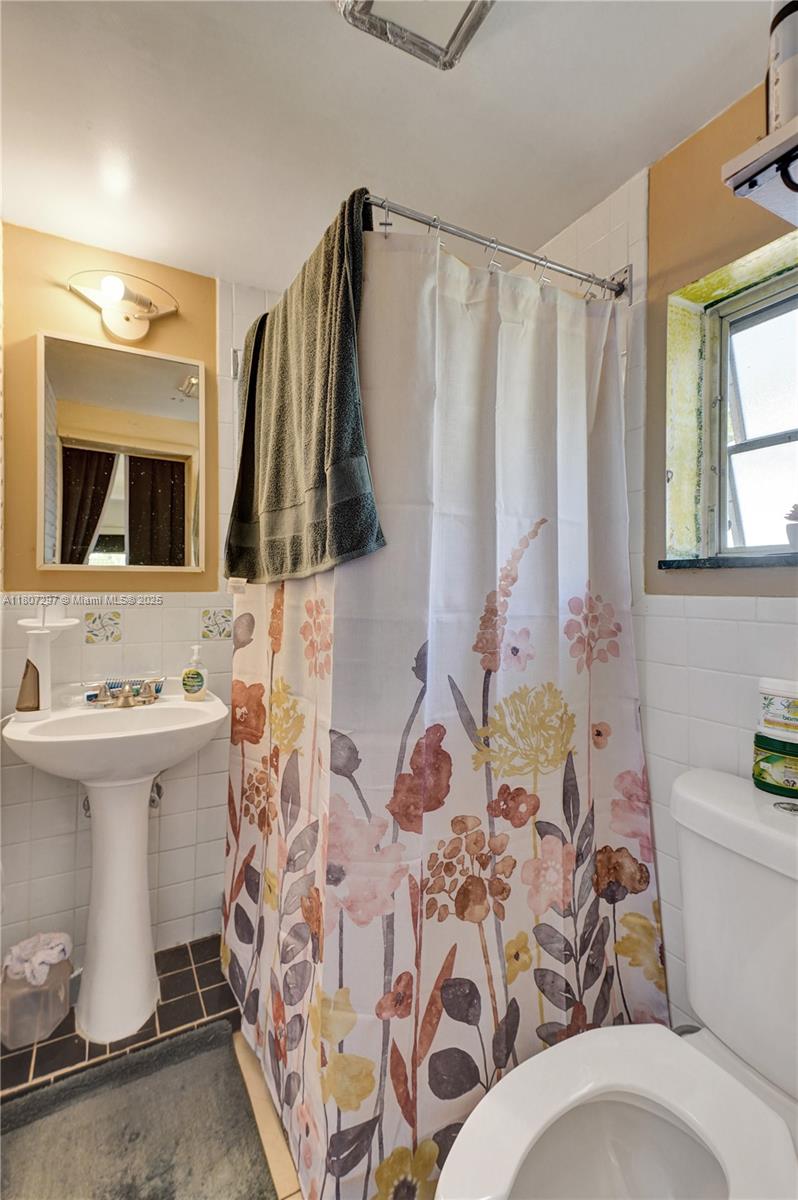 OVERBROOK SHORES - Residential