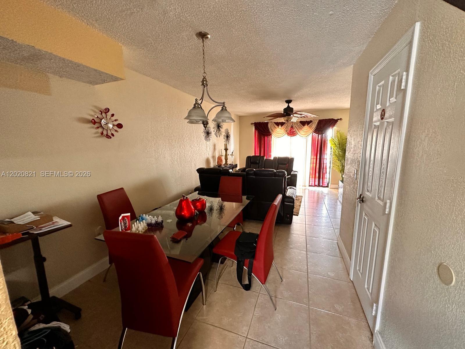 VISTA DEL LAGO CONDO VII - Residential