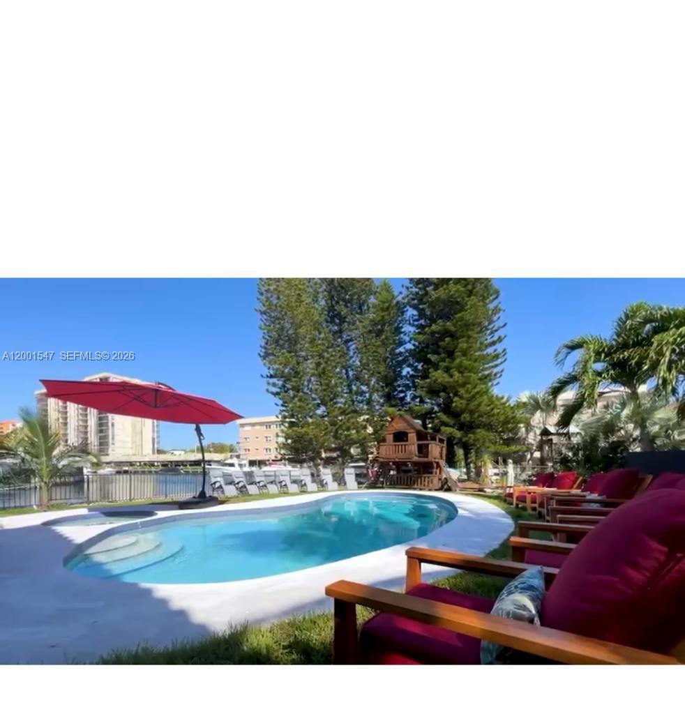 KEYSTONE ISLAND NO 5 - Residential Lease