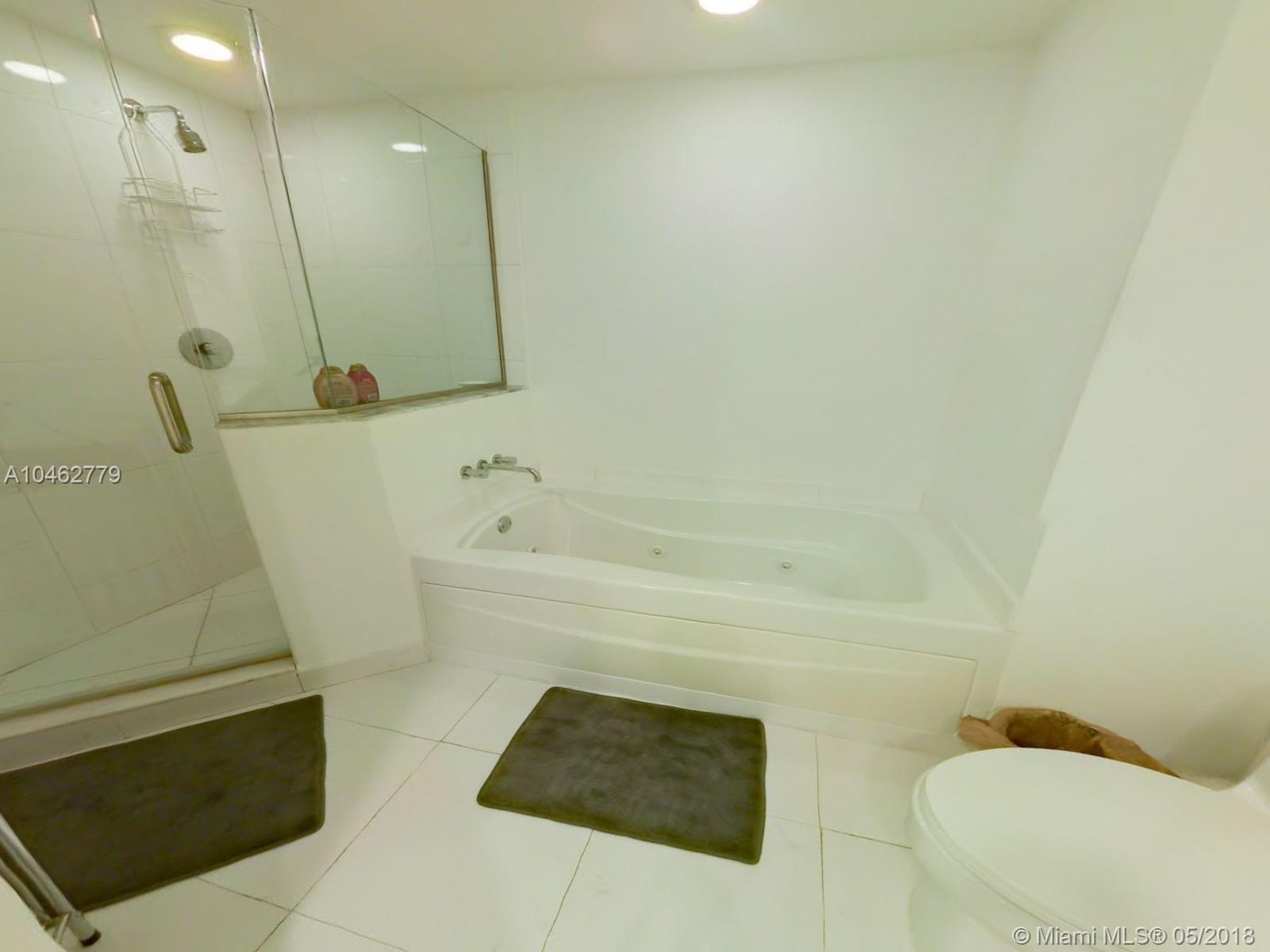 500 BRICKELL EAST CONDO - Residential Lease