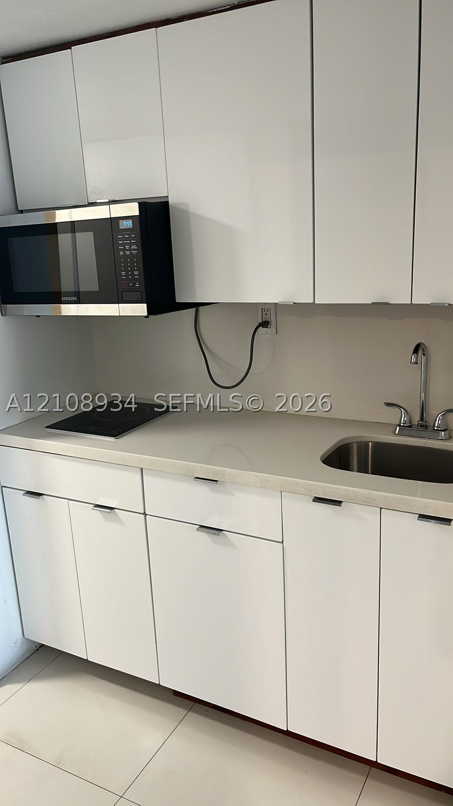19201 Collins Ave 330