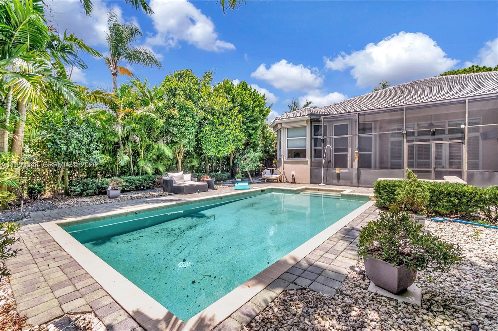 IRONHORSE PAR F - Residential