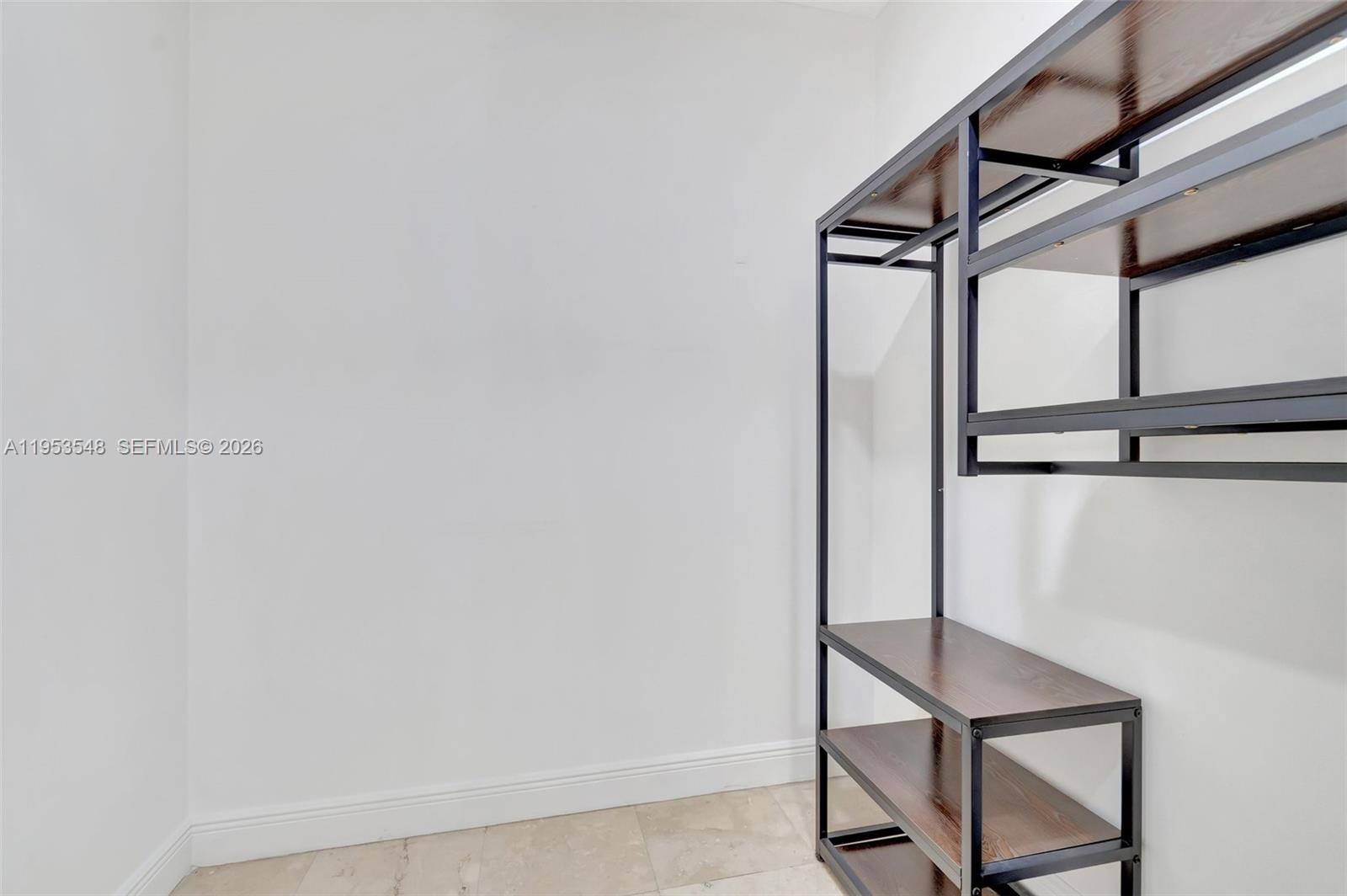 IRONHORSE PAR F - Residential