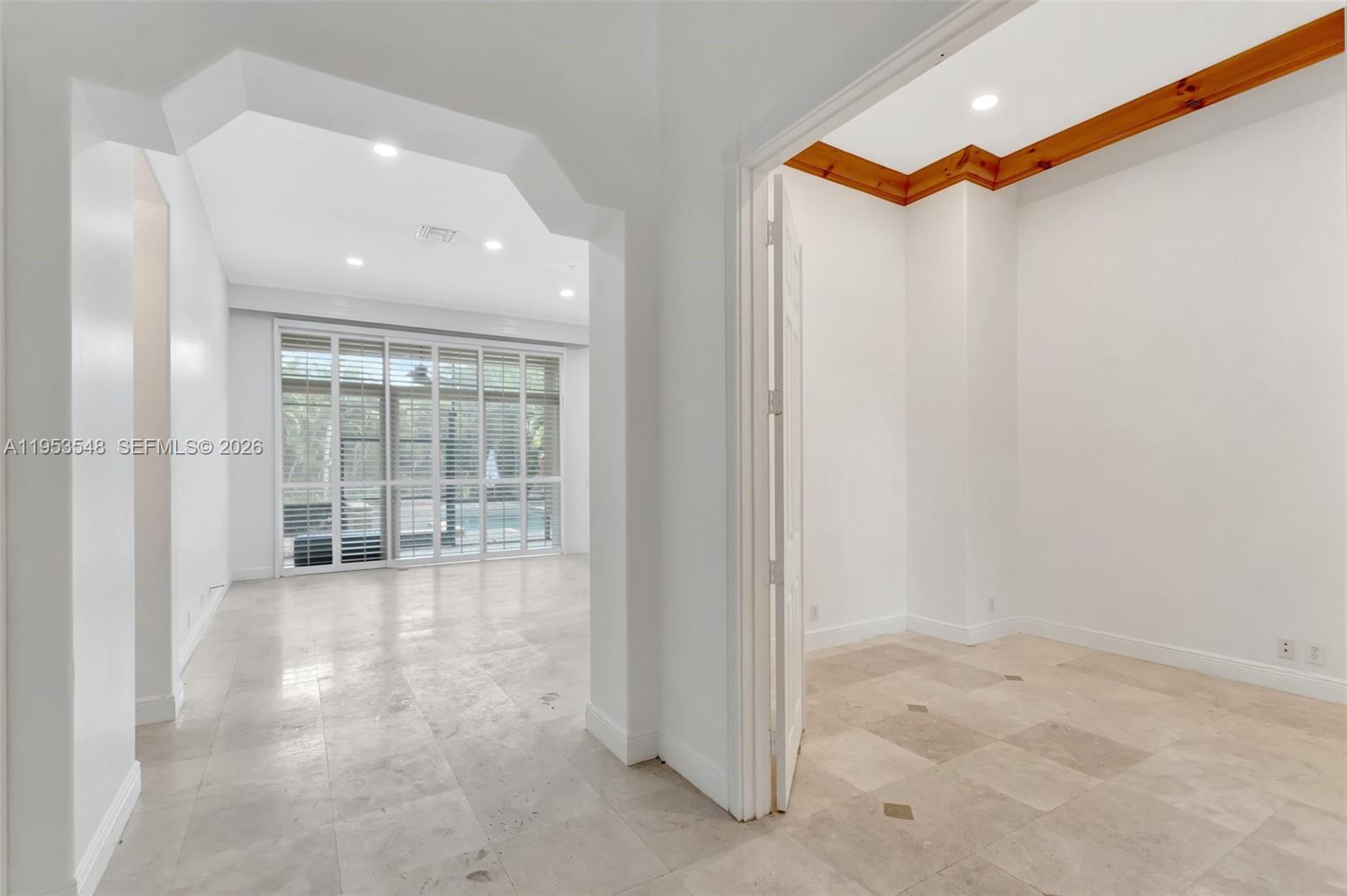 IRONHORSE PAR F - Residential