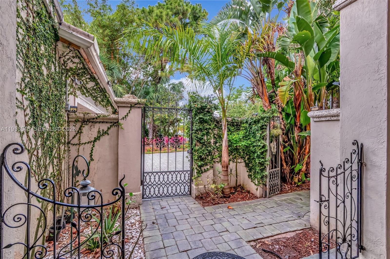 IRONHORSE PAR F - Residential