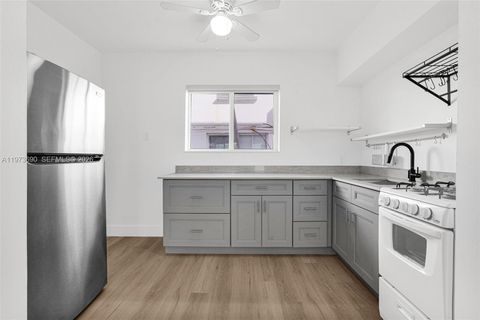 319 80th St 3 Miami Beach FL 33141